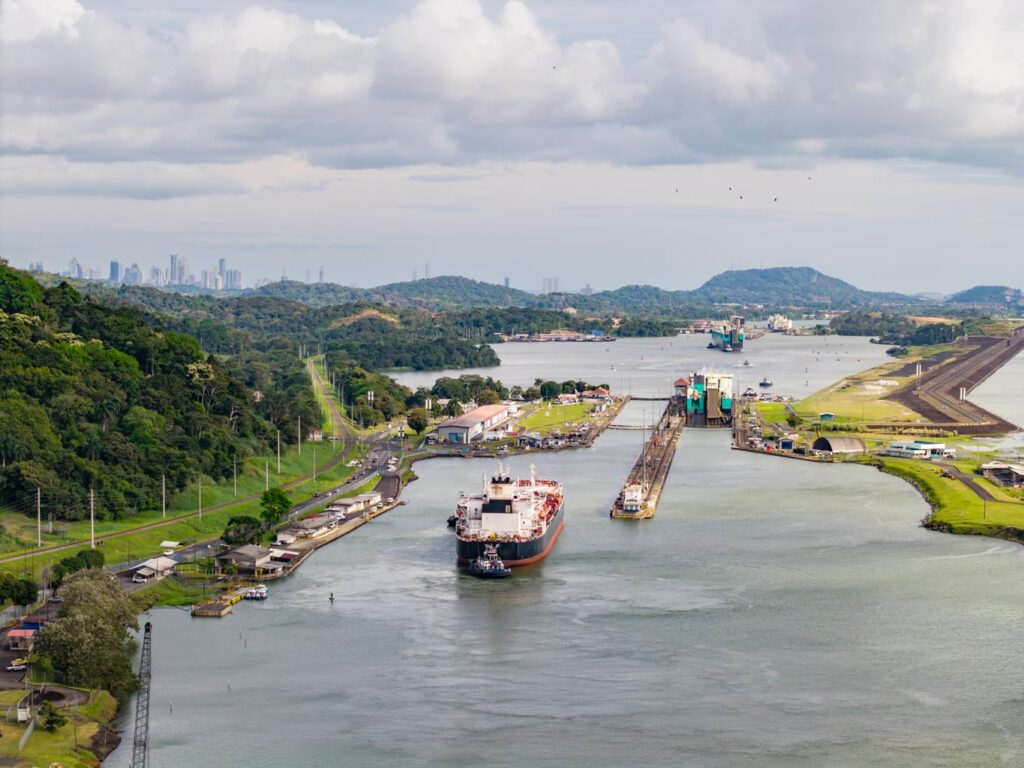 Suurvaltojen uusi strategia 3 Panaman kanava